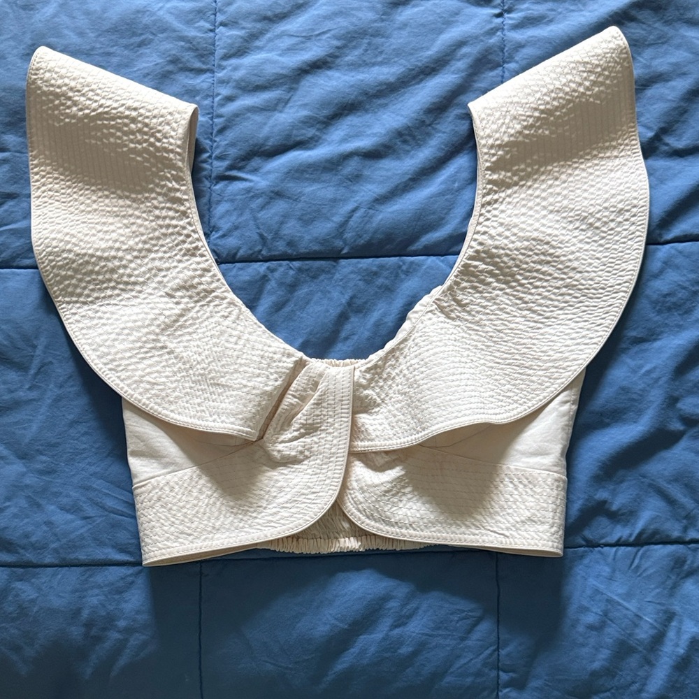 Johanna Ortiz Chic Monochromatic Cream Ruffle Coconut Sugar Crop Top size 8 $450 - Picture 13 of 15